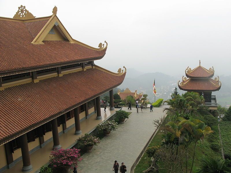 Một góc chính điện của Thiền viện (Nguồn Internet)