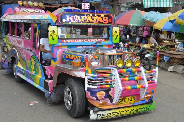 Xe Jeepney- phương tiện phổ biến ở Philippines (Ảnh internet)