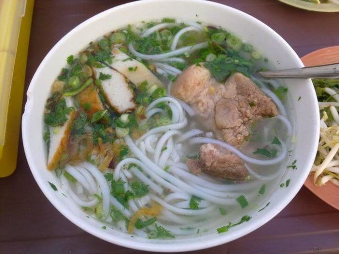 Bánh canh chả cá Phan Thiết