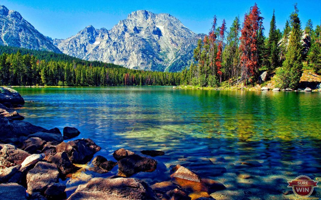 moraine-lake