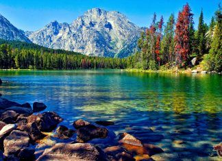 moraine-lake