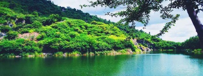 Ôi sao mà "Non xanh nước biếc như tranh họa đồ" thế này! (ảnh: internet)