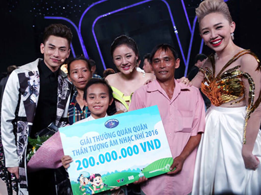 Hồ Văn Cường trở thành quán quân “Vietnam Idol Kids 2016”