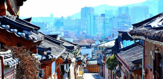 Làng Bukchon Hanok, Hàn Quốc: ngôi làng cổ xinh đẹp giữa Seoul náo nhiệt Ảnh: internet