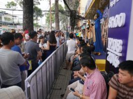 Xếp hàng mua Samsung Galaxy Note7