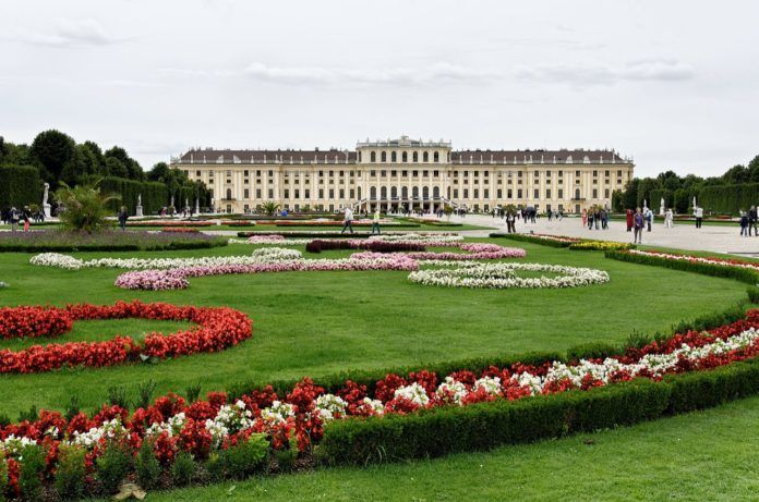 Cung điện Schönbrunn Palace, Vienna, Áo (ảnh: Internet)