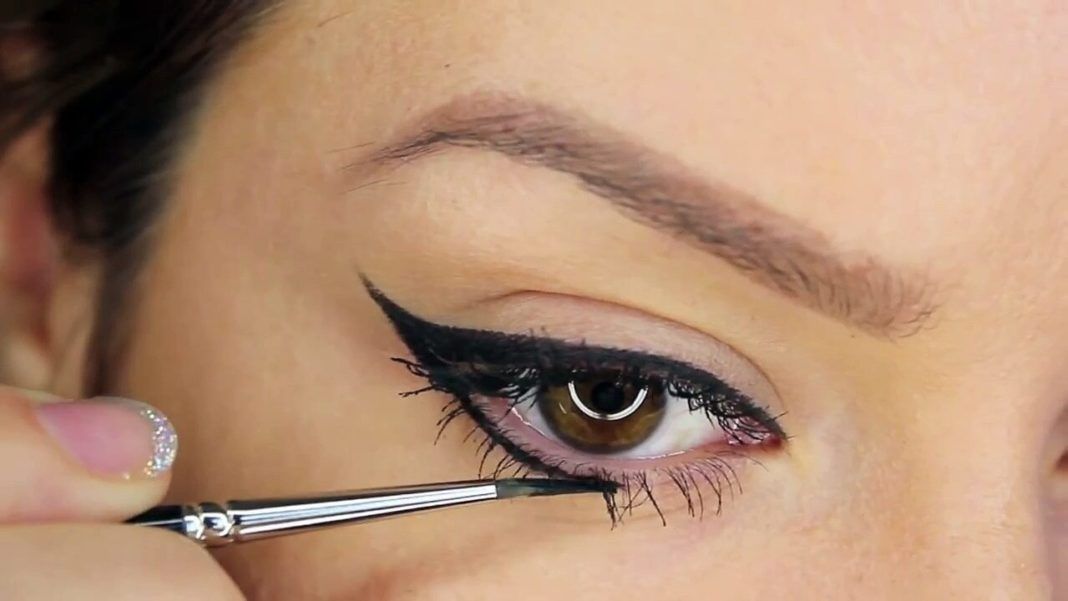 Eye liner