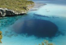 .Dean’s Blue Hole (Long Island, Bahamas)