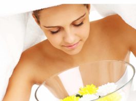 trị mụn bằng xông hơi
