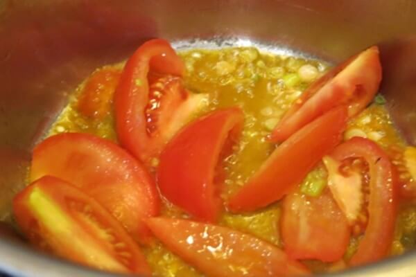 xào cà chua