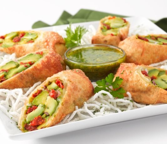Chả giò bơ tươi