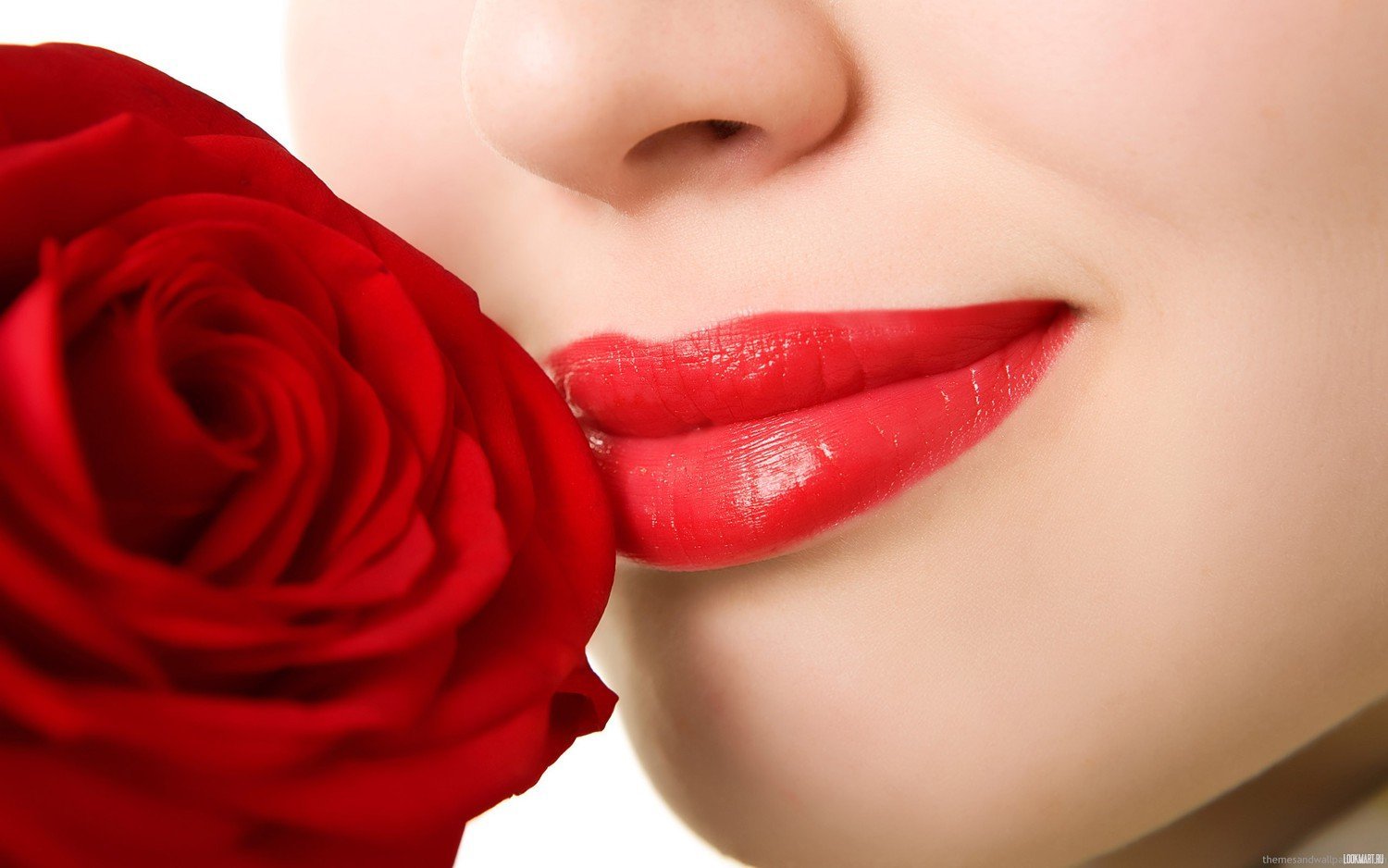 Cách làm hồng môi