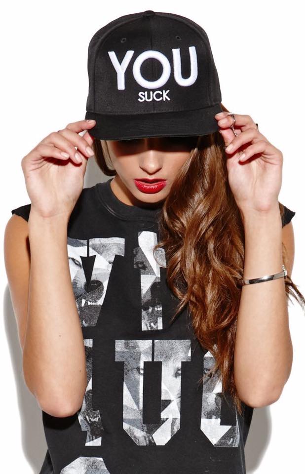 Mũ lưỡi trai nữ