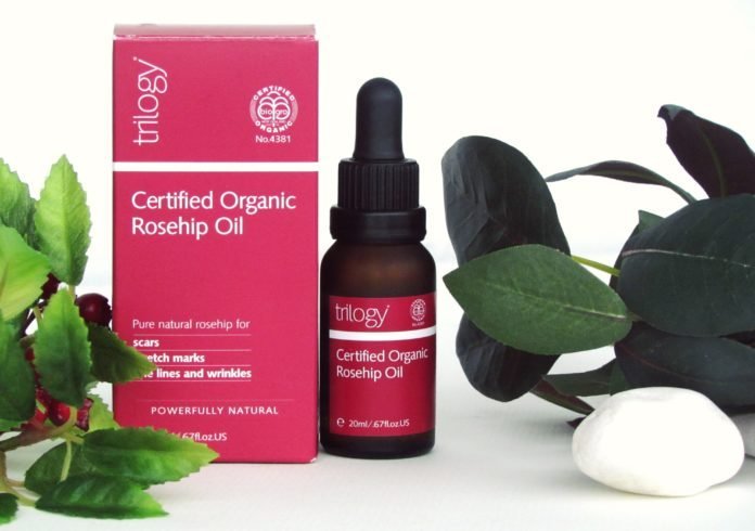 Review dầu dưỡng ẩm Trilogy Certified Organic Rosehip Oil