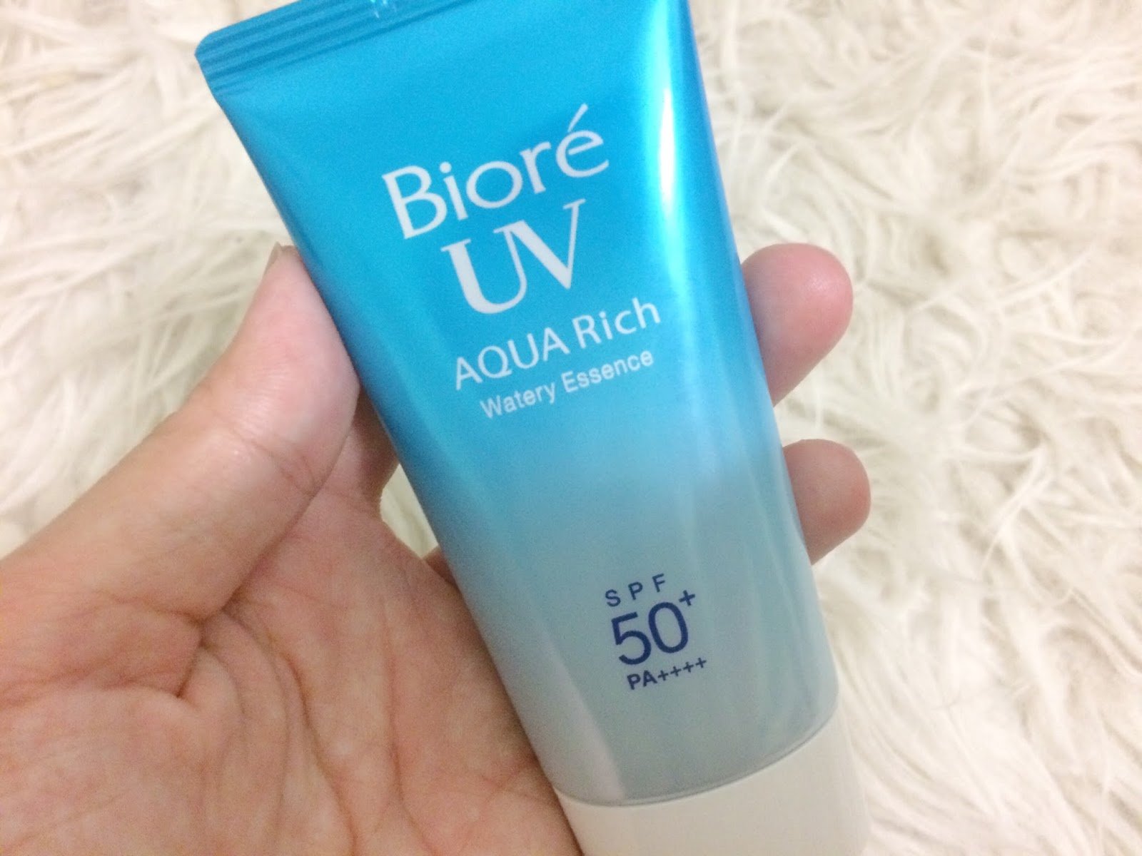 Bioré UV Aqua Rich Watery Essence