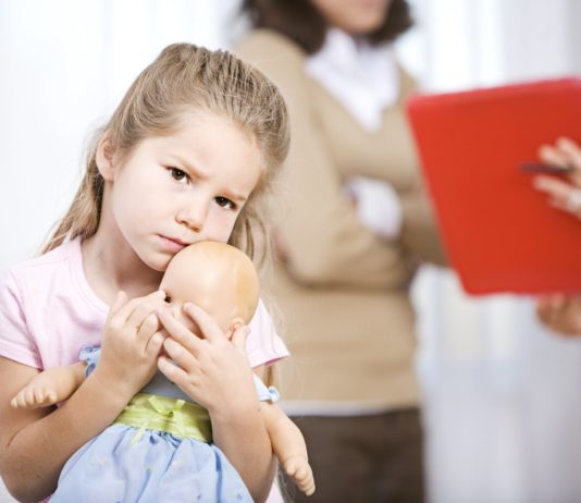 8 điều cần biết về chứng rối loạn tự kỷ ở trẻ nhỏ trẻ tự kỷ