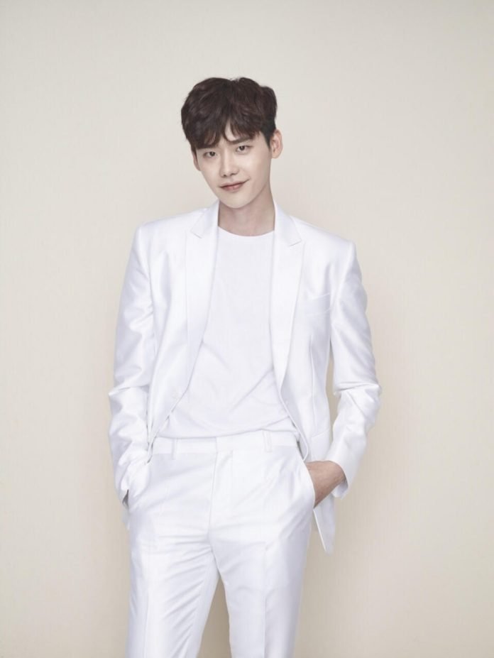 Lee jong suk