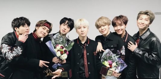 BTS được Tổng thống Hàn Quốc Moon Jae In viết thư khen ngợi BTS