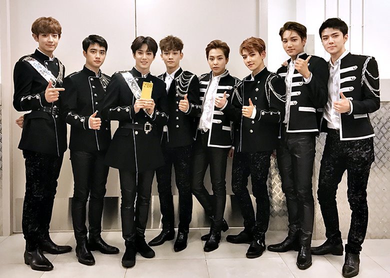 EXO