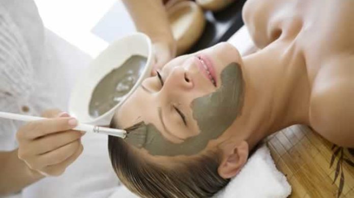 mặt nạ đất sét