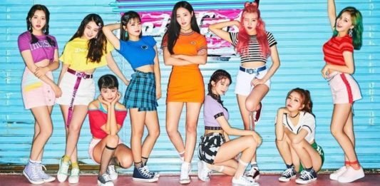 MOMOLAND