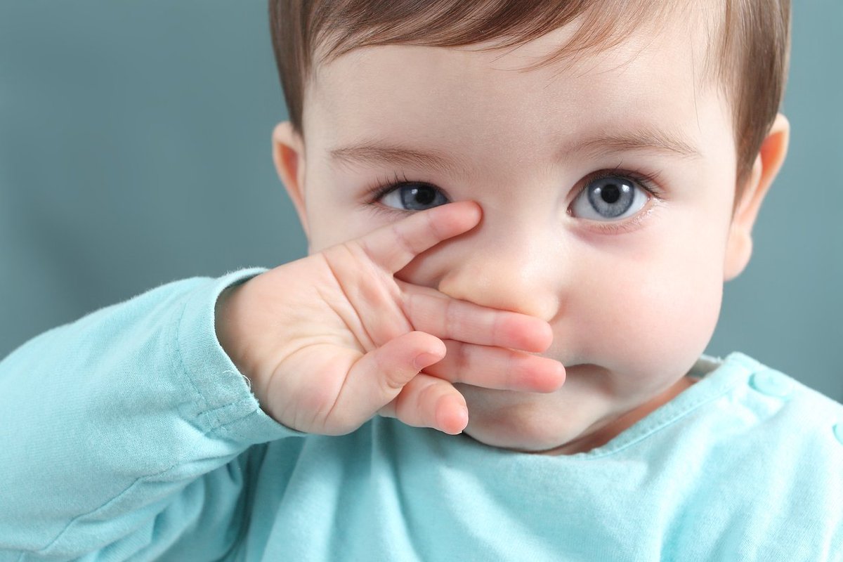 Mẹo trị ngạt mũi cho trẻ ngay tại nhà an toàn và hiệu quả