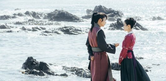 Lee Joon Gi đăng ảnh kỉ niệm 2 năm lên sóng Moon Lovers, khán giả mong chờ bộ phim sẽ có phần 2 iu