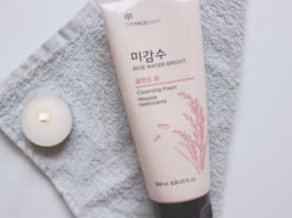 sữa rửa mặt