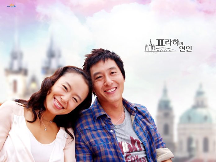 Jeon Do Yeon và Kim Joo Hyuk đã viết nên câu chuyện tình đẹp không kém "Lovers In Paris". (Ảnh: Internet)