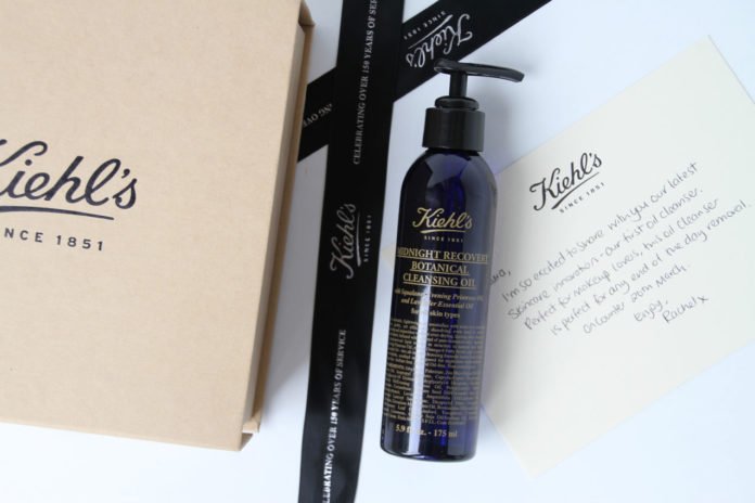 Review dầu tẩy trang Kiehls Midnight Recovery Botanical Cleansing Oil cleansing oil dầu tẩy trang Dầu tẩy trang Kiehls Dầu tẩy trang Kiehls Midnight Recovery Botanical Cleansing Oil Kiehls Kiehls Midnight Recovery Botanical Cleansing Oil Loveat1stshine mỹ phẩm Kiehls review mỹ phẩm tẩy trang Tẩy trang cho da nhạy cảm TheMakeaholics