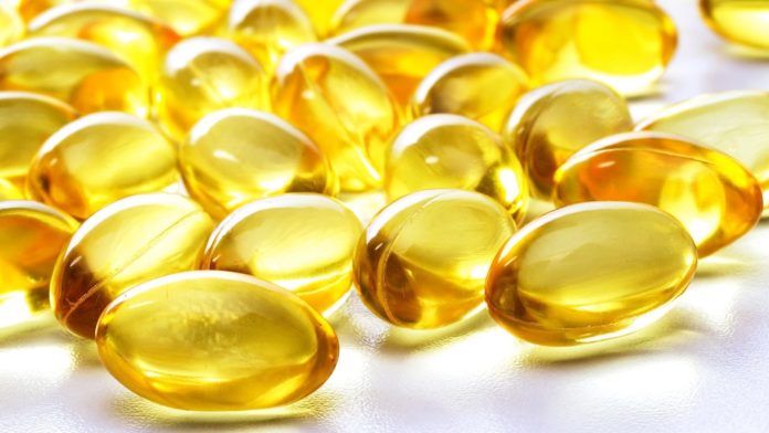 Vitamin E có công dụng tuyệt vời trong chăm sóc môi khô. (Nguồn: Internet)