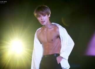 Sáu múi của Jihoon