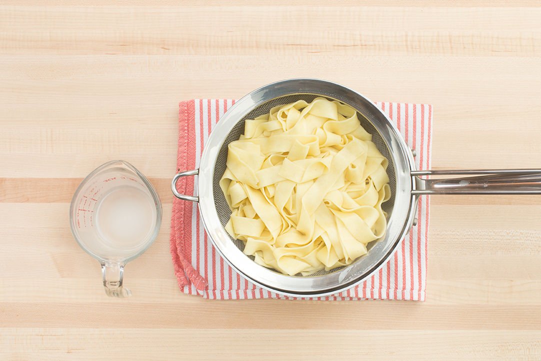 Nấu mì Pappardelle