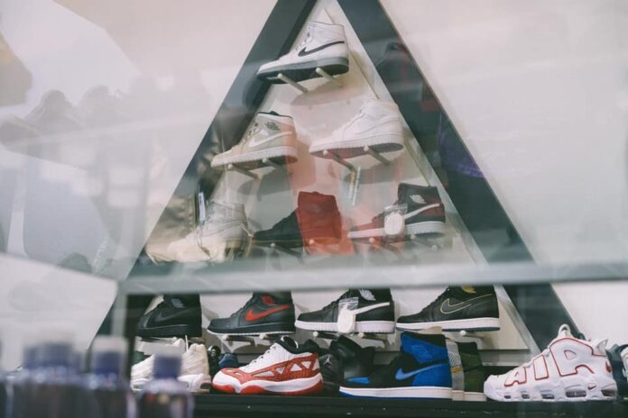 Top 10 shop giày thể thao uy tín tại TP.HCM