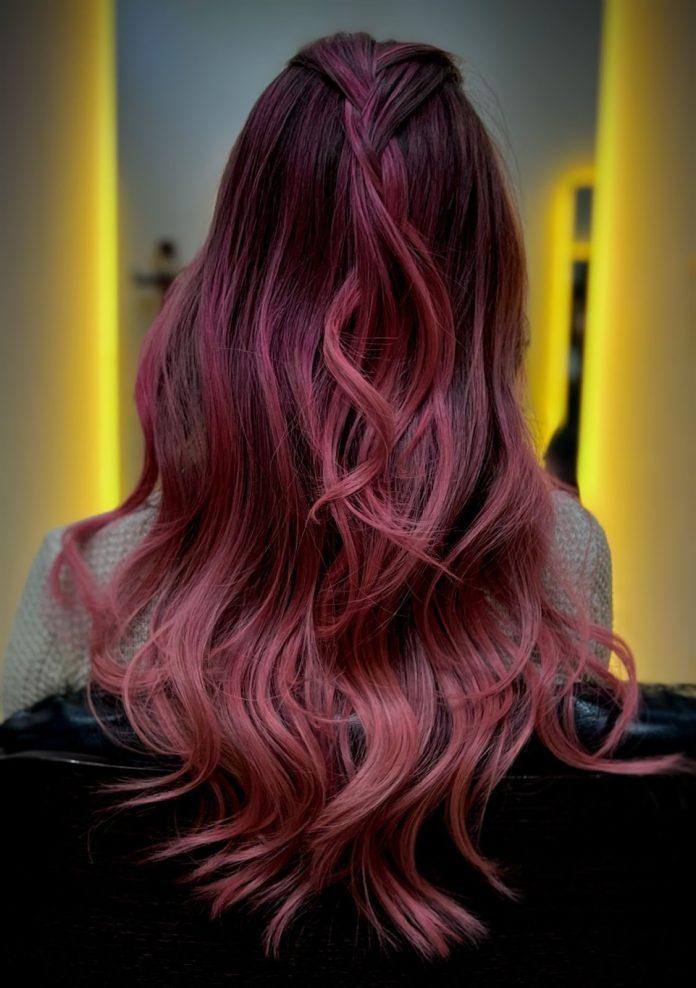Mẫu tóc uốn bao nhiêu nàng mơ tóc nhưng thật dễ dàng tại Pinky Pixie Salon.