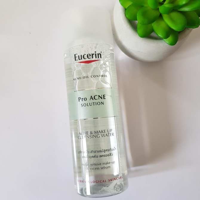 Eucerin ProAcne Make Up Cleansing Water