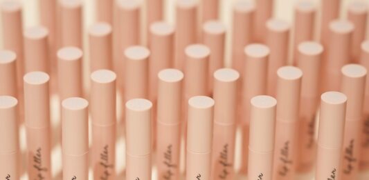 Review son lót dưỡng làm đầy môi Lemonade Lip Filler: Xu hướng mới của năm 2019 son dưỡng đầy môi