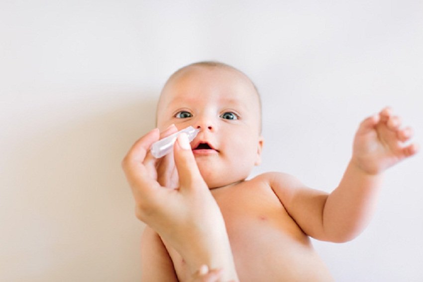 Vệ sinh mũi thường xuyên giúp hạn chế nguy cơ gây chảy máu cam ở trẻ em