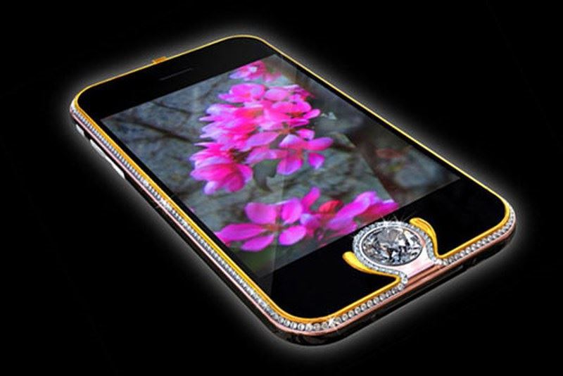 Chiếc điện thoại iPhone 3G King's Button có mức giá 56.2 tỷ VNĐ