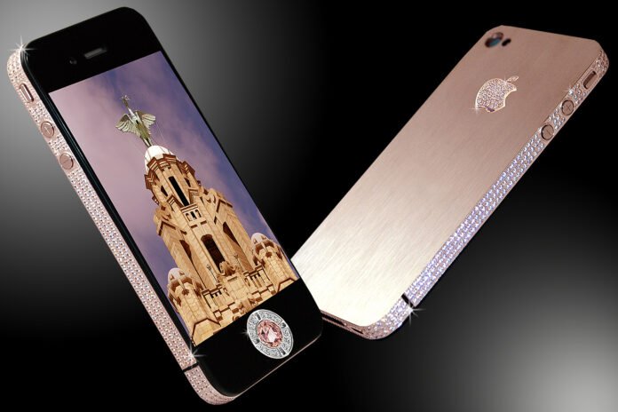 iPhone 4 Diamond Rose với mức giá tương đương nhiều căn biệt thự nổi tiếng