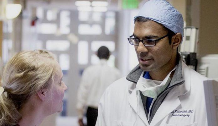 Chân dung tác giả Paul Kalanithi (Nguồn: Internet) 