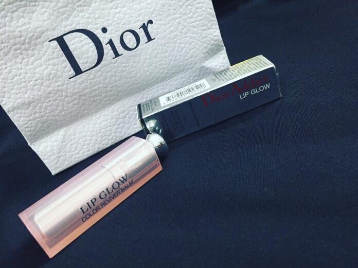 Bao bì son dưỡng Dior Lip Glow (Nguồn: BlogAnChoi)
