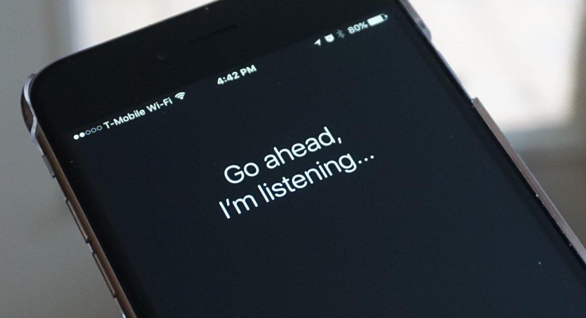 Apple và Google hoãn chương trình thu âm giọng nói