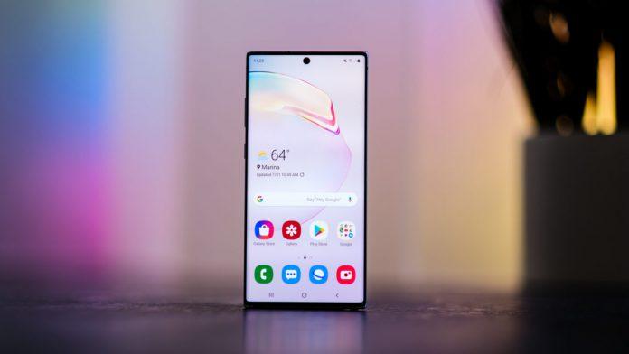 Mặt trước Galaxy Note 10 với màn hình xuất sắc. Ảnh: internet