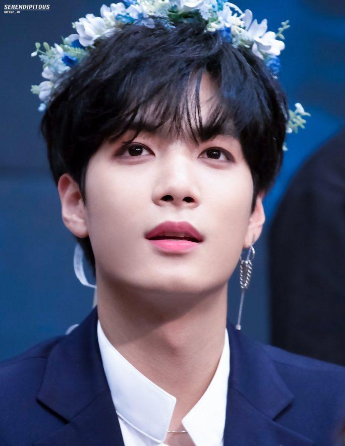 Hồ sơ JR - NUEST JR Profile JR Kim Jonghyeon Leader quốc dân năm 2020 NUEST phỏng vấn thông tin Trưởng nhóm