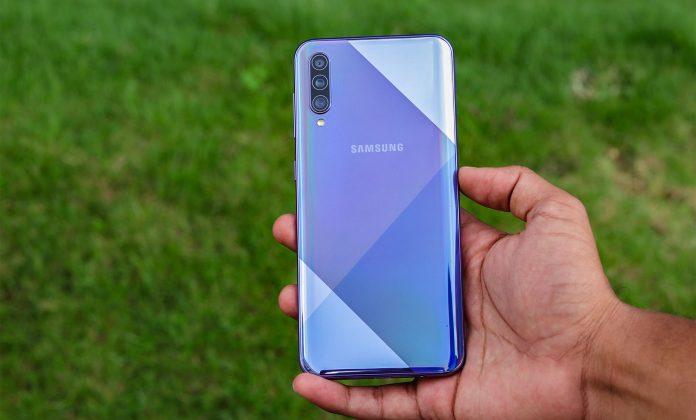 Thiết kế của Samsung Galaxy A50s vẫn cực kì sang trọng và bóng bẩy. Ảnh: internet