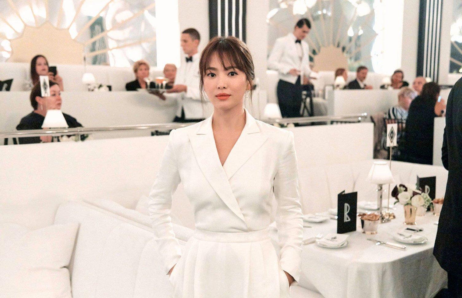 song hye kyo xuất hiện sau li hôn