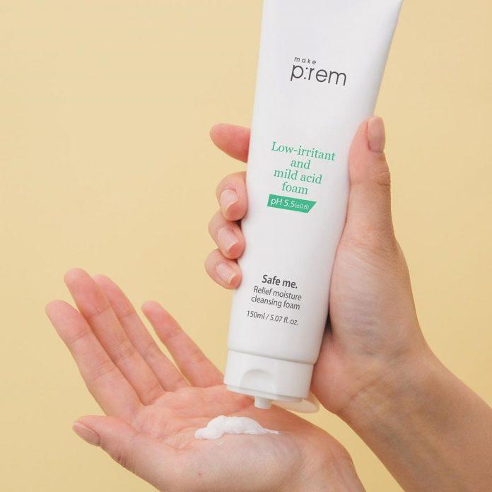 Sữa rửa mặt Safe me. Relief Moisture Cleansing Foam nhẹ dịu cho da. (Nguồn: Internet).