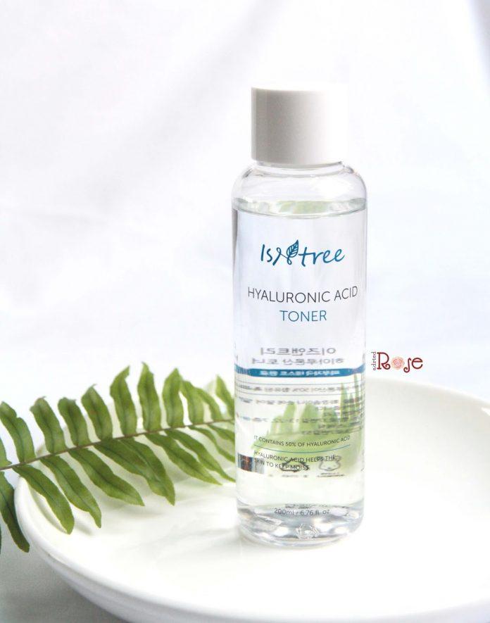 Hyaluronic Acid Toner từ nhà Isntree sở hữu một bảng thành phần hoàn toàn lành tính. (Nguồn: Internet).