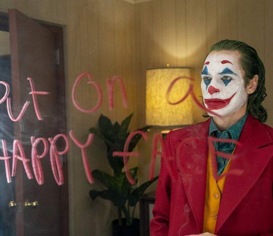 Review Joker 2019: Cái ác của “Gã Hề” có xứng đáng đưa lên màn ảnh rộng?